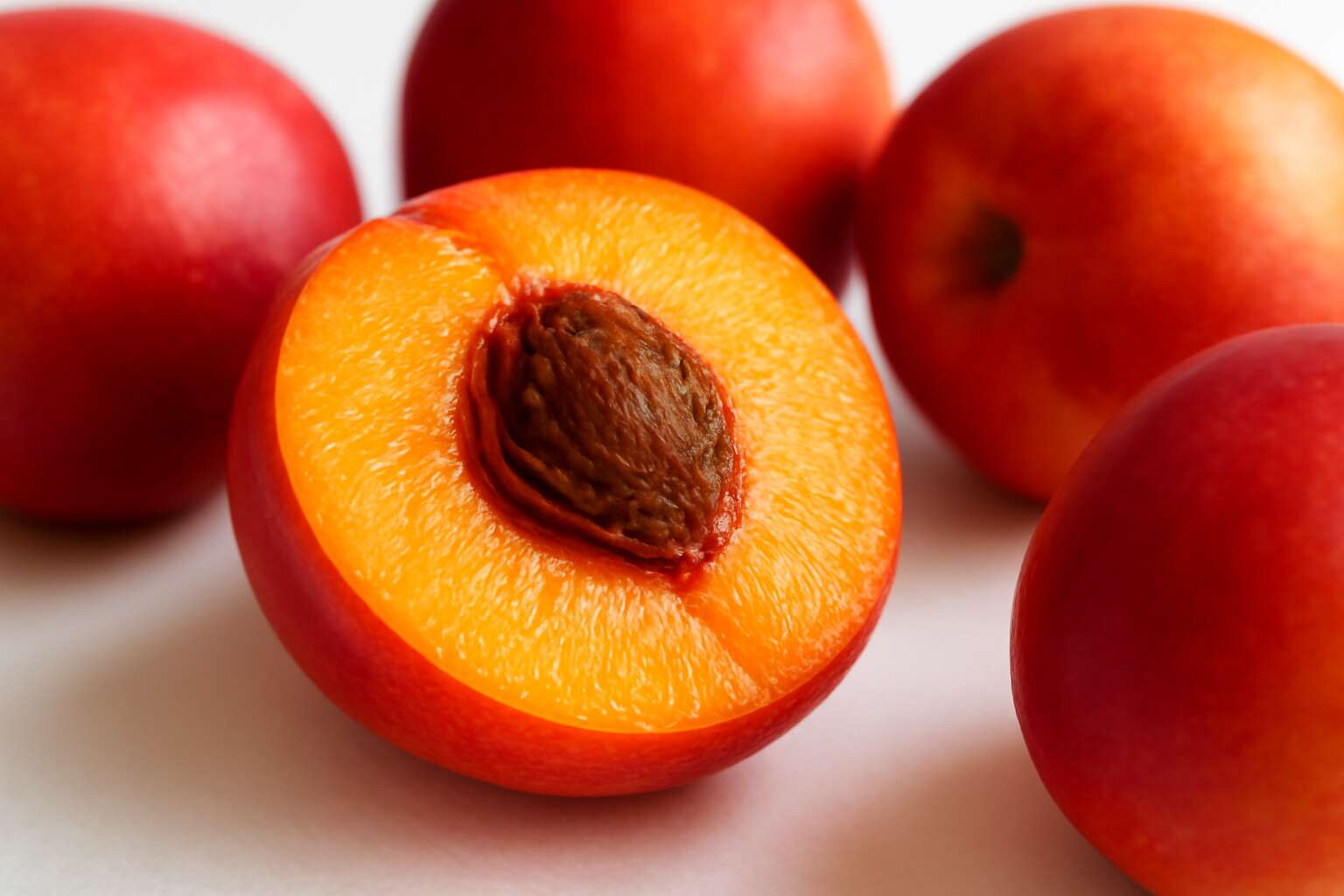 generated_image_6a8643cd2be1f.jpg nutrition in nectarines